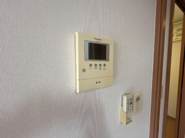 エル・グレイスの内装|カメラ付インターホン