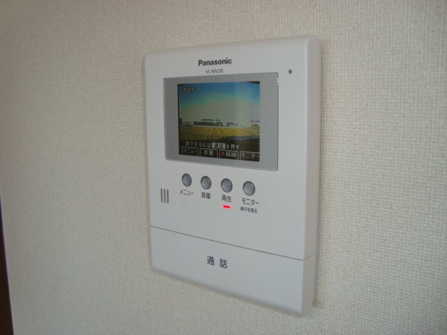ハッピースウィングの内装|カメラ付インターホン