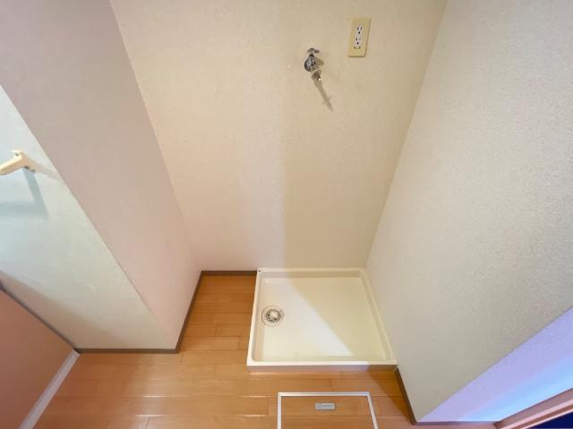 コーポエスポワール西割のその他|洗濯機置場