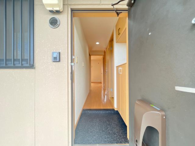 コーポエスポワール西割の玄関|玄関
