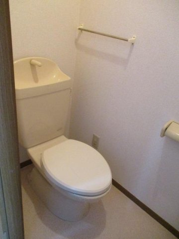 センプレ　ヴェルデⅡのトイレ