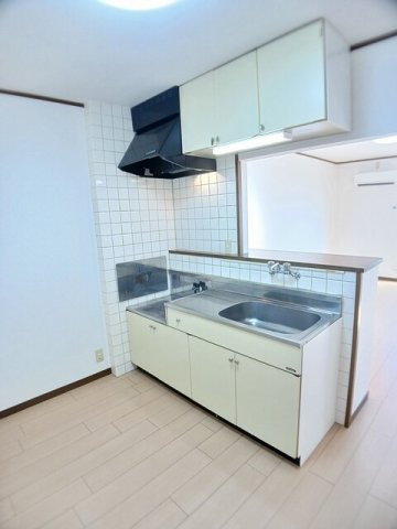 ロイヤルパレス村松ⅡＡのキッチン