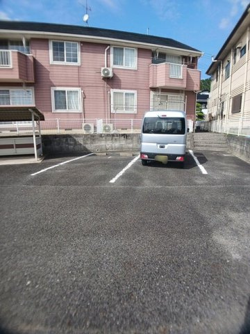 サンハイムＡの駐車場