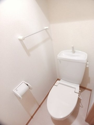 グリーンヒルズ　カーサＣのトイレ
