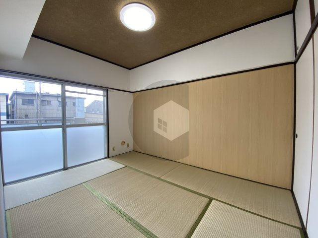 エステマール弥刀の和室