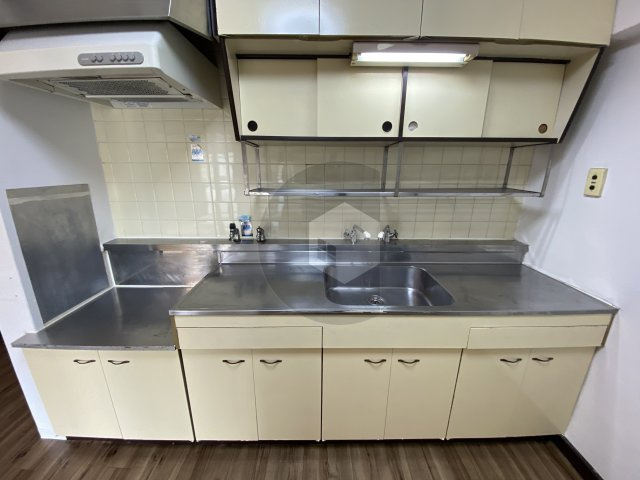 エステマール弥刀のキッチン