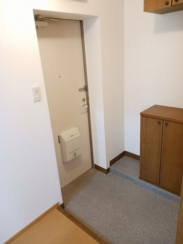 ハイツＦＬＯＷＥＲの玄関