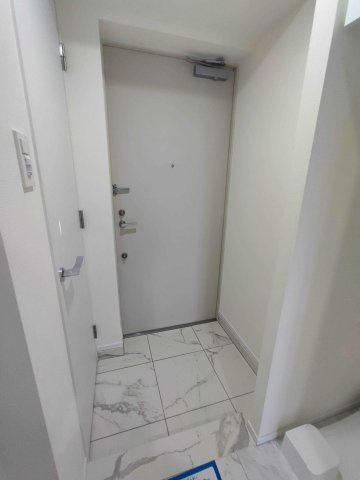 ステージファースト浅草桜橋の玄関