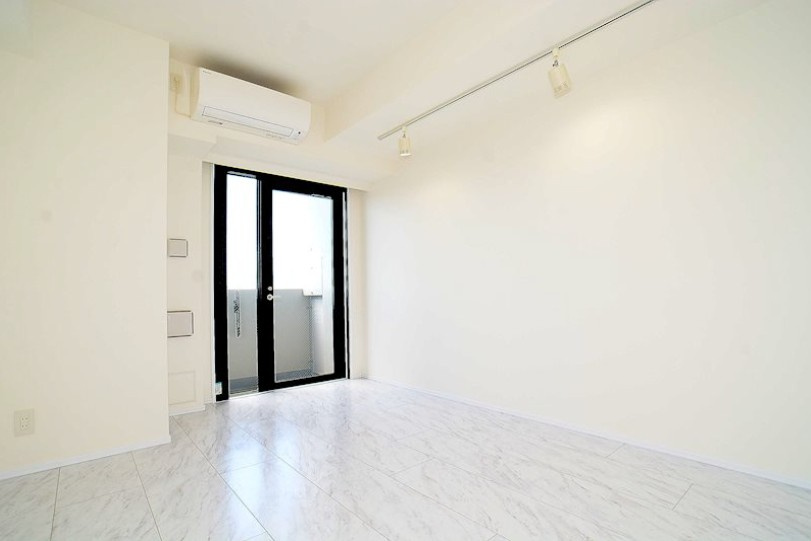 ステージファースト浅草桜橋の居間・リビング