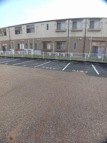 エスポワールＤの駐車場