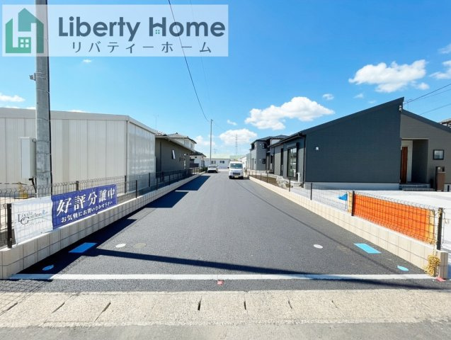 第2古河市諸川　新築戸建　2号棟の駐車場