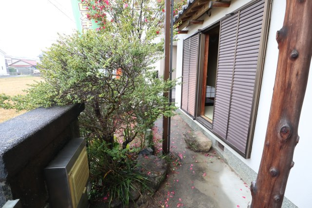 今井町戸建の庭