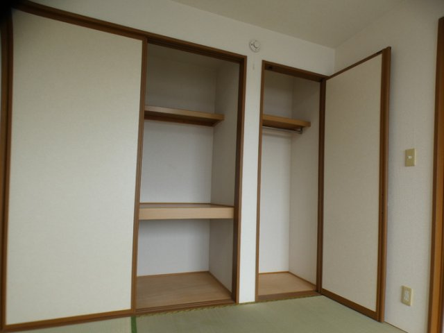 ウィルモア床波B棟の和室