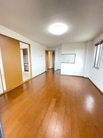 ウィルモア床波B棟の居間・リビング