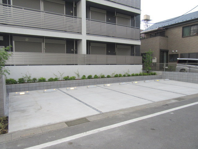 リベルタ東川口の駐車場|★敷地内駐車場★