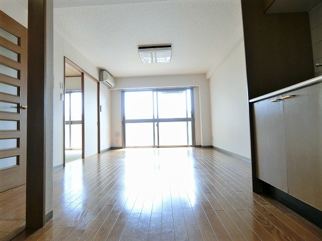 グランシャトーカワシマの居間・リビング|※別部屋のイメージ写真です。