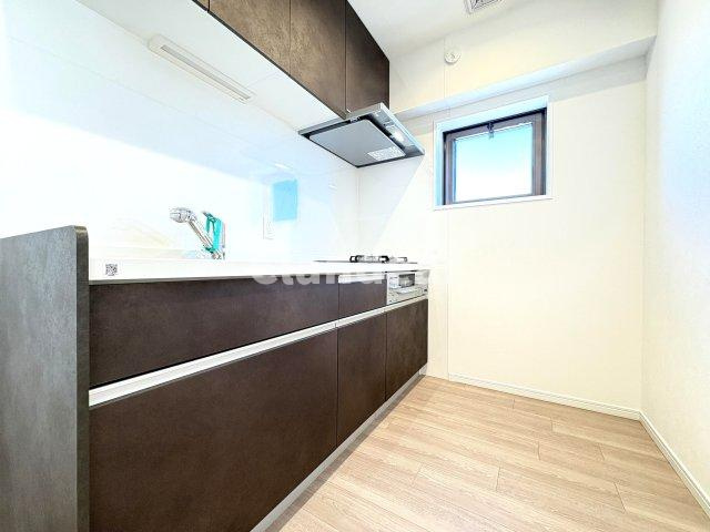 エンゼルハイム鹿浜第八のキッチン|ドキドキの新生活も、安心してスタート。ぴったりの住まいを見つけませんか？クランディアが一緒に住まい選びをサポートします‼　まずは、お気軽にお問合せください　＃クランディア