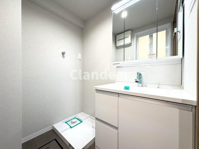 エンゼルハイム鹿浜第八の独立洗面台|ドキドキの新生活も、安心してスタート。ぴったりの住まいを見つけませんか？クランディアが一緒に住まい選びをサポートします‼　まずは、お気軽にお問合せください　＃クランディア