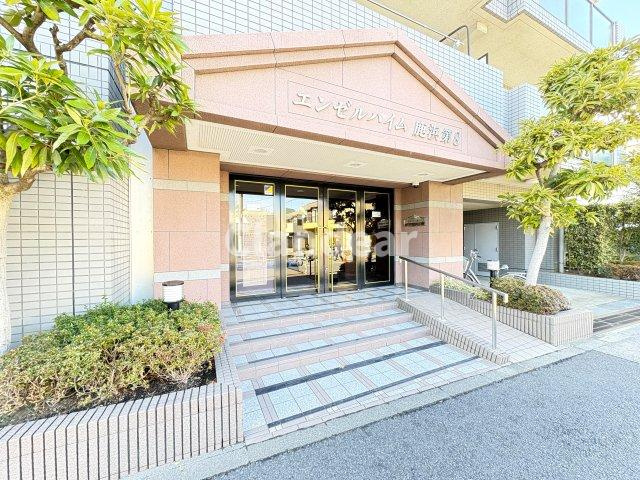 エンゼルハイム鹿浜第八のエントランス|ドキドキの新生活も、安心してスタート。ぴったりの住まいを見つけませんか？クランディアが一緒に住まい選びをサポートします‼　まずは、お気軽にお問合せください　＃クランディア