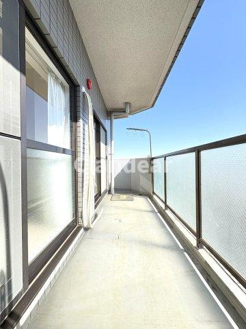 エンゼルハイム鹿浜第八のバルコニー|ドキドキの新生活も、安心してスタート。ぴったりの住まいを見つけませんか？クランディアが一緒に住まい選びをサポートします‼　まずは、お気軽にお問合せください　＃クランディア