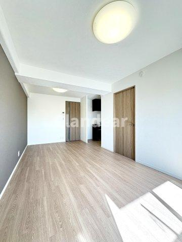 エンゼルハイム鹿浜第八の洋室|ドキドキの新生活も、安心してスタート。ぴったりの住まいを見つけませんか？クランディアが一緒に住まい選びをサポートします‼　まずは、お気軽にお問合せください　＃クランディア