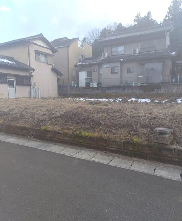 ６６５５１　山県市西深瀬土地の外観