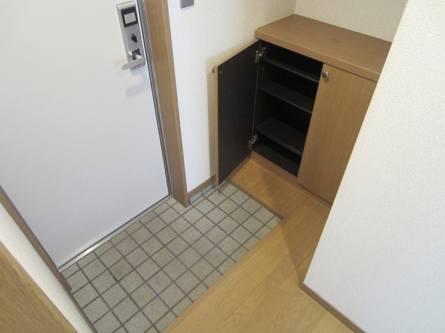 ボアキャトル王子の玄関|玄関には下駄箱もございます☆