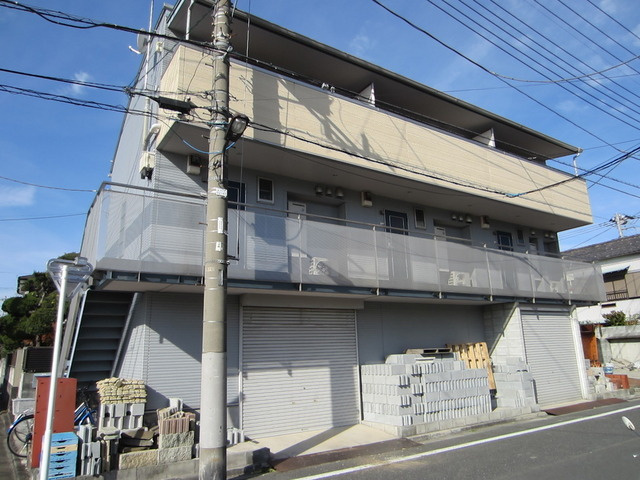 ボアキャトル王子の外観|角地で日当たり良いのがわかります