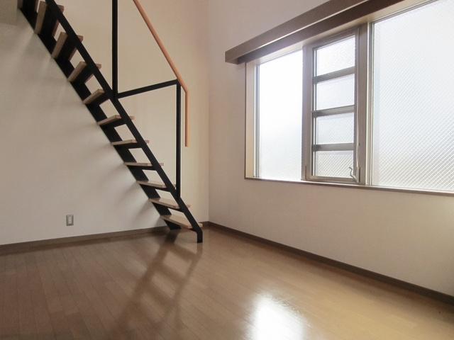 ボアキャトル王子の洋室|綺麗なＤＫは8帖です☆