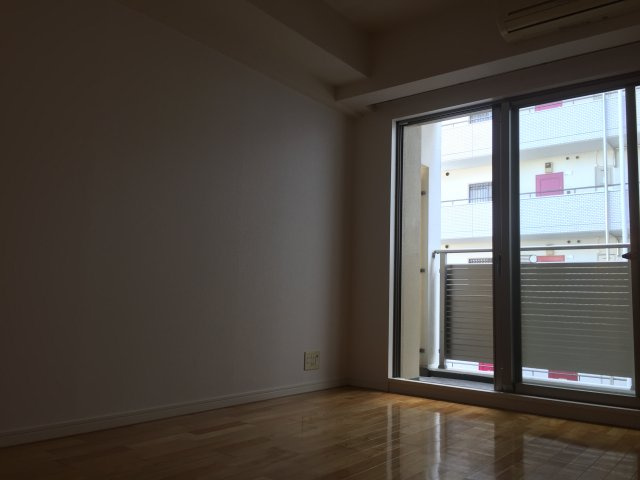 ニューシティアパートメンツ亀戸の居間・リビング