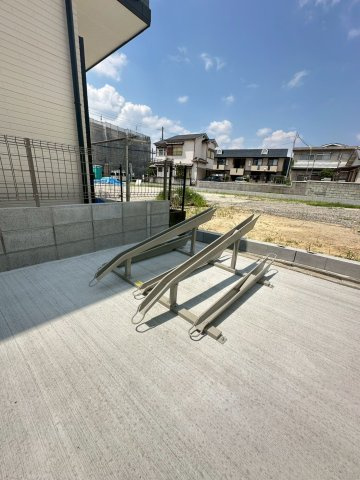 リガロ吹田の駐車場