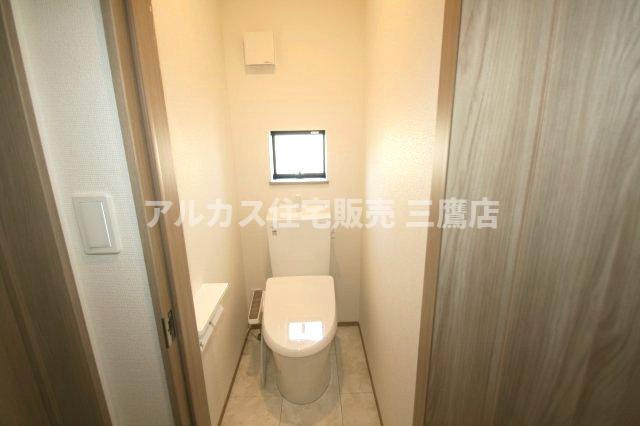 中央線 吉祥寺駅 バス13分 天神前停歩5分 三鷹市北野3丁目 新築戸建のトイレ
