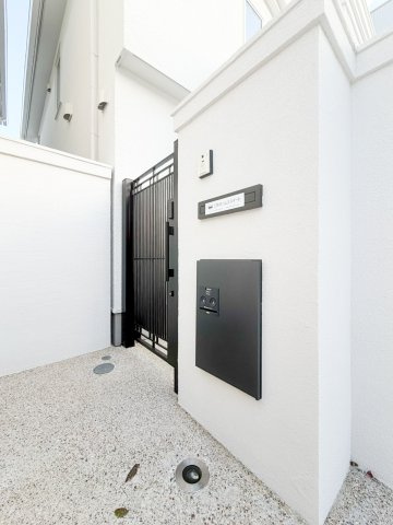 グラシアベル　Ⅱ棟のエントランス|建物の内部です