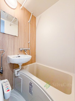 【浴室】 | 茅場町スカイハイツ | バスルーム　3点ユニット　当日のご見学、可能です！お気軽にお問い合わせください！※0120-133-468