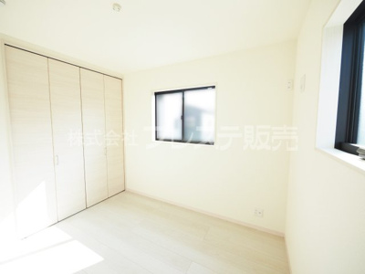 【洋室】 | 奈良市杏町の新築一戸建 全３区画 | 現地写真（H－３号地２階洋室）