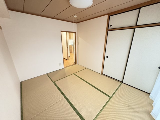 新潮通り一番館の和室