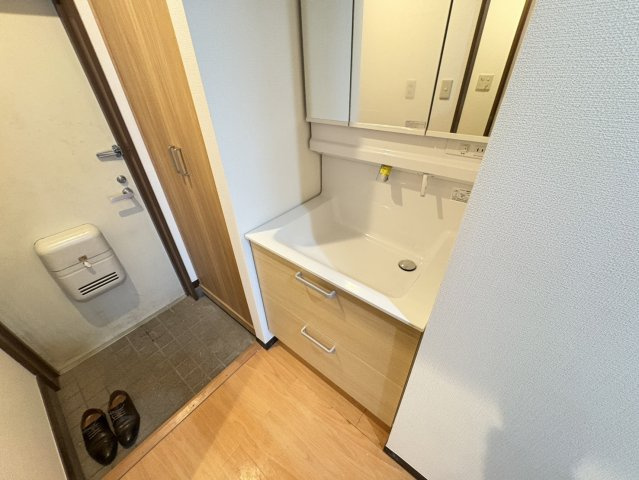 新潮通り一番館の洗面所