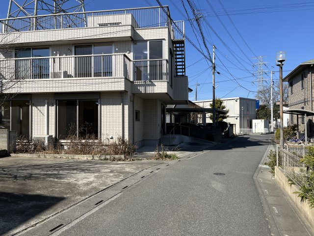 【前面道路含む現地写真】 | 熊谷市高柳　中古戸建