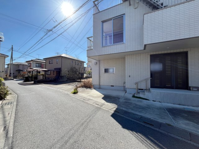 【前面道路含む現地写真】 | 熊谷市高柳　中古戸建