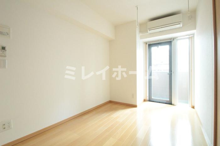 レジデンス大森の居間・リビング