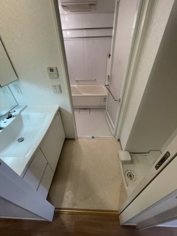 ワコーレヒルズ潮見台の独立洗面台