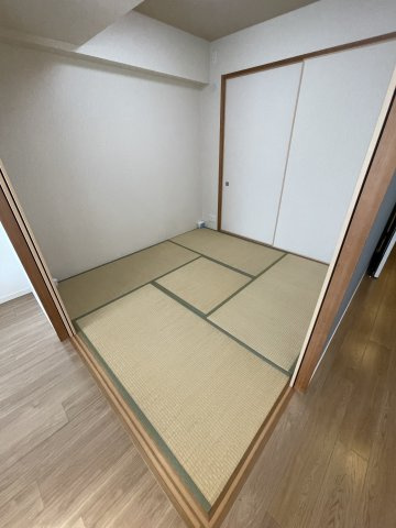 ワコーレヒルズ潮見台の和室