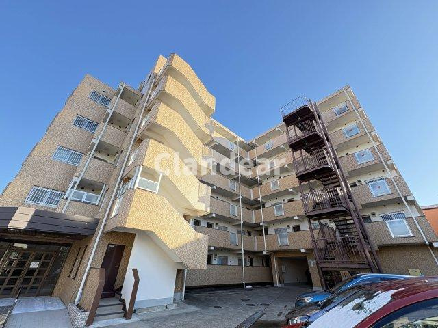 お花茶屋ローヤルコーポの外観|ご見学の際はご一緒に周辺環境などもご確認いただけます。ご内見希望・資料請求などお気軽にご連絡ください！