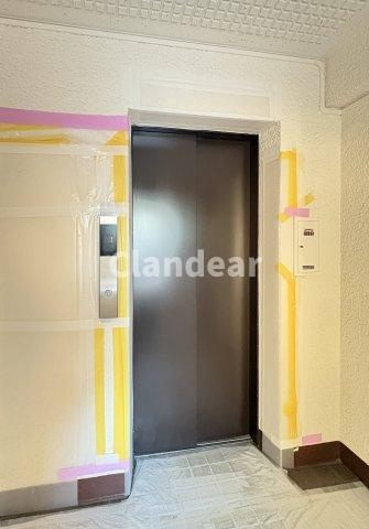 お花茶屋ローヤルコーポのその他共用部分|エレベーターを確保することで、生涯を通して安心してお住まいいただけます。