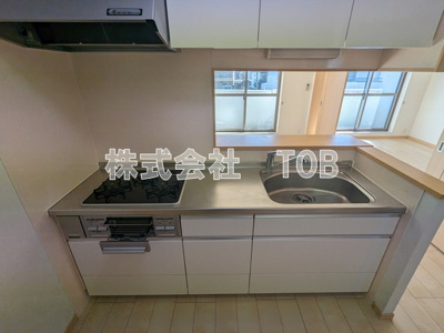 【キッチン】 | アベニール三鷹R | 3口ガスコンログリル付き
