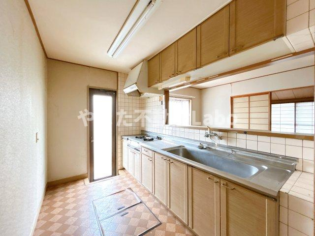 倉吉市虹ヶ丘町中古戸建のキッチン