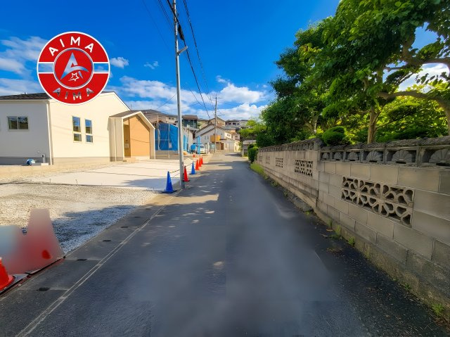 筑紫野市大字阿志岐第3-3棟（1号棟）の外観|前面道路含む現地の写真です。
