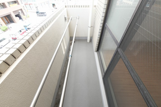 Ｔ・Ｈビルのバルコニー