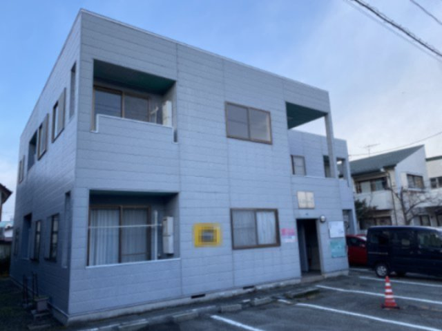 L.D.HOUSE
