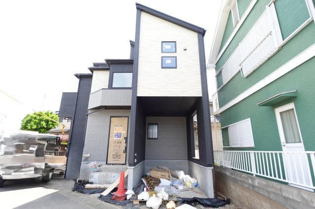 川越市鯨井　可変型3LDK+カースペース付き　新築戸建ての外観